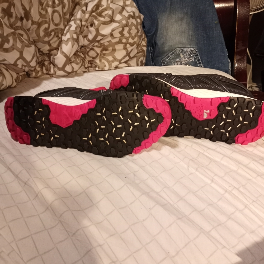 Tennis tie cordon shoes